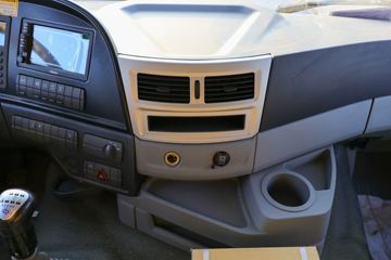  ŷGTL  440 8X4 5.4LNGж()(BJ3319L6GML-01)ͼƬ