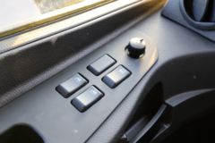 福田 欧曼GTL 质享版 440马力 8X4 5.4米LNG自卸车(国六)(BJ3319L6GML-01)