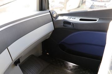 ���� ŷ��EST 580���� 6X4 AMT�Զ���ǣ����(����)(����A13)(BJ4259Y6DHL-12)ͼƬ