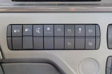 ���� ŷ��EST 580���� 6X4 AMT�Զ���ǣ����(����)(����A13)(BJ4259Y6DHL-12)ͼƬ