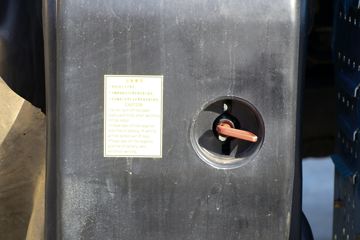 ���� ŷ��EST 580���� 6X4 AMT�Զ���ǣ����(����)(����A13)(BJ4259Y6DHL-12)ͼƬ