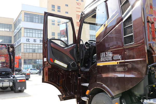 一汽解放J6P线上优惠8千元活动火热进行中,数量有限先到先得!