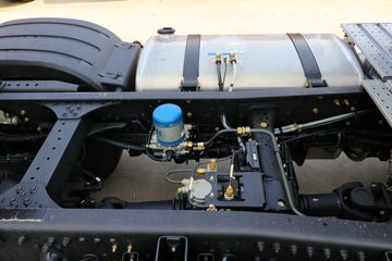һ J6Vؿ 560 6X4ǣ()(ƽذʻ)(CA4250P66K25T1E6)ͼƬ