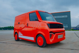 F101&nbsp;电动封闭厢货外观图片