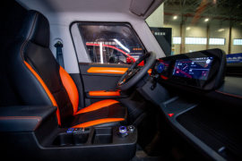 F101&nbsp;电动封闭厢货驾驶室图片