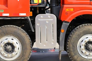 �ൺ��� ��V�ؿ� 2.0�� 350���� 8X4 6.5����ж��(CA3311P1K15L4T4E6A80)ͼƬ