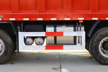 �ൺ��� ��V�ؿ� 2.0�� 350���� 8X4 6.5����ж��(CA3311P1K15L4T4E6A80)ͼƬ