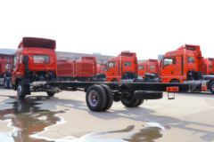 青岛解放 JK6中卡 260马力 4X2 9.75米厢式载货车(国六)(CA5181XXYP28K2L8E6A80)