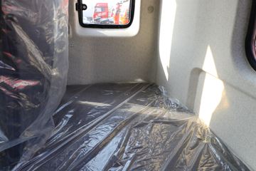 �ൺ��� JK6�п� 260���� 4X2 9.75����ʽ�ػ���(����)ͼƬ