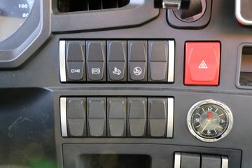 �й�����HOWO ͳ˧ 2021�� 130���� 4.15�׵��������Ῠ(����)ͼƬ