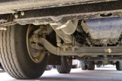 青岛解放 JH6重卡 领航版2.0 460马力 8X4 9.4米仓栅式载货车(国六)(CA5310CCYP25K15L7T4E6A80)