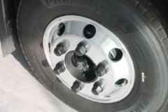 现代商用车 盛图 150马力 4X2 4.13米自动挡单排仓栅式轻卡(国六)(CHM5041CCYGDC33T)