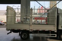 现代商用车 盛图 150马力 4X2 4.13米自动挡单排仓栅式轻卡(国六)(CHM5041CCYGDC33T)