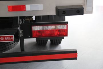 �ִ����ó� ʢͼ 150���� 4X2 4.05���Զ�����س�(����)(CHM5041XLCGDC33T)ͼƬ