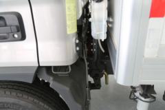 现代商用车 盛图 150马力 4X2 4.05米自动挡冷藏车(国六)(CHM5041XLCGDC33T)