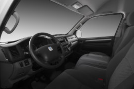 远程E6&nbsp;电动封闭厢货驾驶室图片