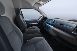 远程E6&nbsp;电动封闭厢货驾驶室图片