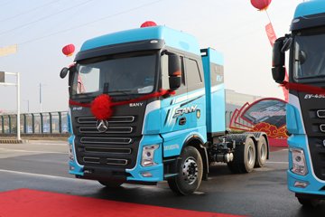 三一重卡 EV-490 6X4 纯电动牵引车