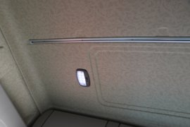 EV-490&nbsp;电动牵引车驾驶室图片