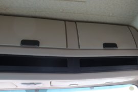 EV-490&nbsp;电动牵引车驾驶室图片