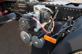 EV-490&nbsp;电动牵引车底盘图片