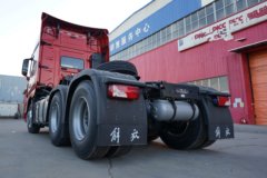一汽解放 J7重卡 560马力 6X4 牵引车(国六)(CA4250P77K25T1E6)