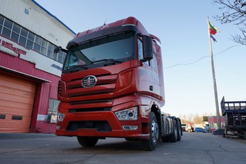 一汽解放 J7重卡 560马力 6X4 牵引车(国六)(CA4250P77K25T1E6)
