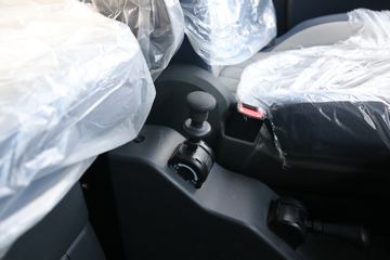 ���� ŷ��EST 580���� 6X4 �Զ���ǣ����(����)ͼƬ