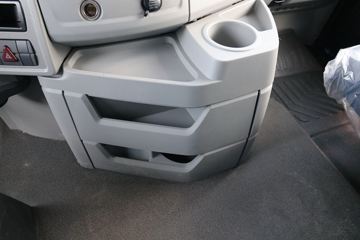 ���� ŷ��EST 580���� 6X4 �Զ���ǣ����(����)ͼƬ