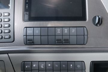 ���� ŷ��EST 580���� 6X4 �Զ���ǣ����(����)ͼƬ