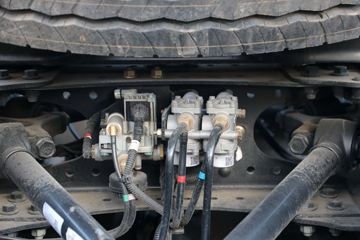 ���� ŷ��EST 580���� 6X4 �Զ���ǣ����(����)ͼƬ