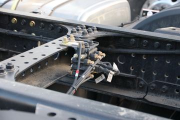 ���� ŷ��EST 580���� 6X4 �Զ���ǣ����(����)ͼƬ