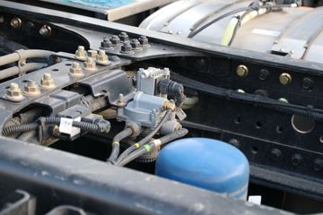 ���� ŷ��EST 580���� 6X4 �Զ���ǣ����(����)ͼƬ