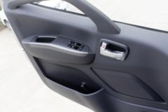 福田 欧航R系 245马力 4X2 9.78米厢式载货车(国六)(后桥9T)(BJ5186XXY-DM2)