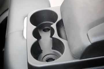 �й�����HOWO ���� 130���� 4X2 3.8����س�(ZZ5047XLCF3111F145)ͼƬ