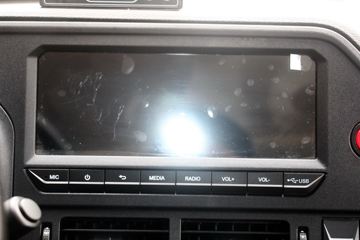 �й�����HOWO ���� 130���� 4X2 3.8����س�(ZZ5047XLCF3111F145)ͼƬ