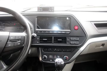 �й�����HOWO ���� 130���� 4X2 3.8����س�(ZZ5047XLCF3111F145)ͼƬ