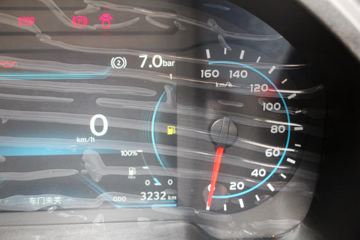 �й�����HOWO ���� 130���� 4X2 3.8����س�(ZZ5047XLCF3111F145)ͼƬ