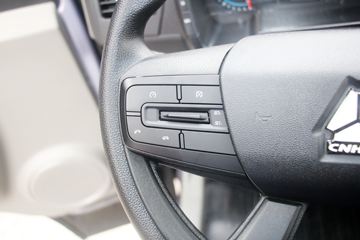 �й�����HOWO ���� 130���� 4X2 3.8����س�(ZZ5047XLCF3111F145)ͼƬ