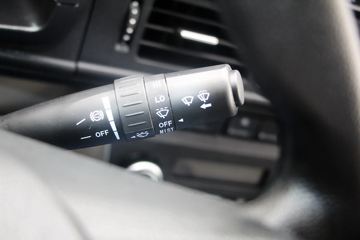 �й�����HOWO ���� 130���� 4X2 3.8����س�(ZZ5047XLCF3111F145)ͼƬ