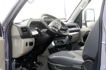 �й�����HOWO ���� 130���� 4X2 3.8����س�(ZZ5047XLCF3111F145)ͼƬ