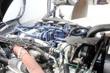 �й�����HOWO ���� 130���� 4X2 3.8����س�(ZZ5047XLCF3111F145)ͼƬ