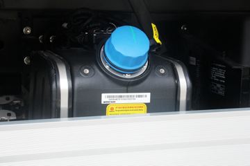 �й�����HOWO ���� 130���� 4X2 3.8����س�(ZZ5047XLCF3111F145)ͼƬ