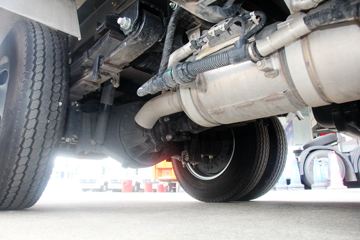 �й�����HOWO ���� 130���� 4X2 3.8����س�(ZZ5047XLCF3111F145)ͼƬ