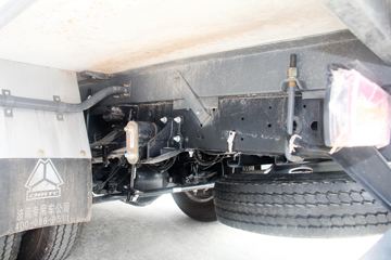 �й�����HOWO ���� 130���� 4X2 3.8����س�(ZZ5047XLCF3111F145)ͼƬ