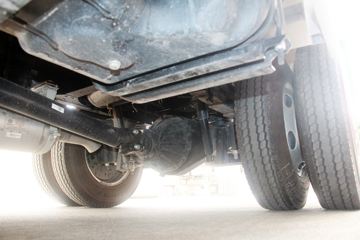 �й�����HOWO ���� 130���� 4X2 3.8����س�(ZZ5047XLCF3111F145)ͼƬ