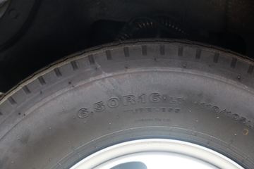 �й�����HOWO ���� 130���� 4X2 3.8����س�(ZZ5047XLCF3111F145)ͼƬ