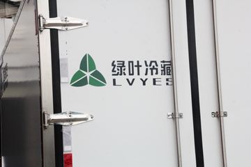 �й�����HOWO ���� 130���� 4X2 3.8����س�(ZZ5047XLCF3111F145)ͼƬ