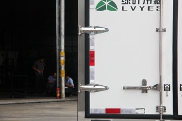 �й�����HOWO ���� 130���� 4X2 3.8����س�(ZZ5047XLCF3111F145)ͼƬ