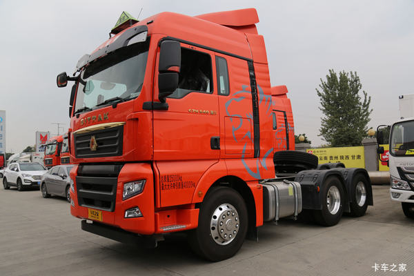中国重汽 汕德卡SITRAK G7重卡 540马力 6X4 AMT自动挡危险品牵引车(速比3.08)(ZZ4256W324HF1W)